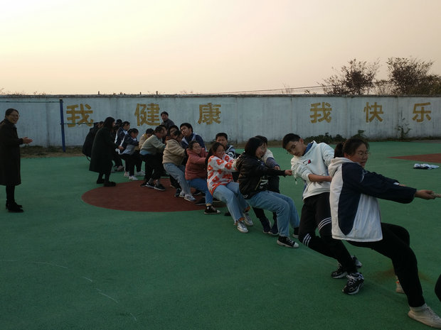 朱林中学.jpg