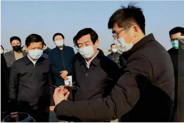 齐家滨调研教育服务三农数字化渔场.jpg