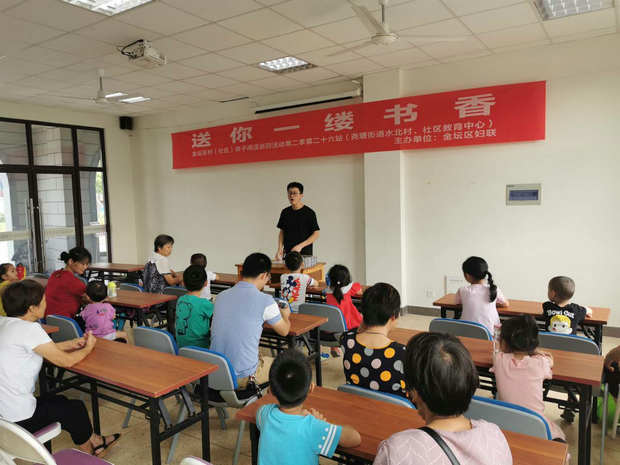 亲子阅读活动图片.jpg