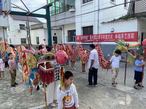 学舞龙1.jpg
