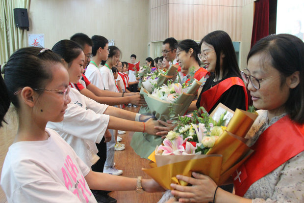 指前实验学校.jpg