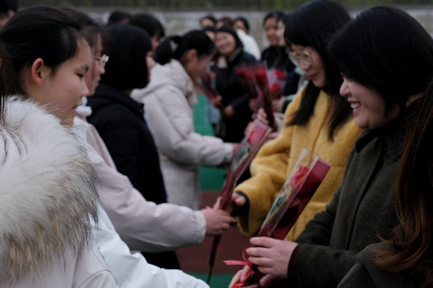 白塔中学.jpg