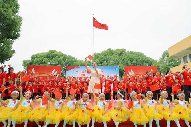 河头幼儿园：童心向党  红色筑梦.jpg