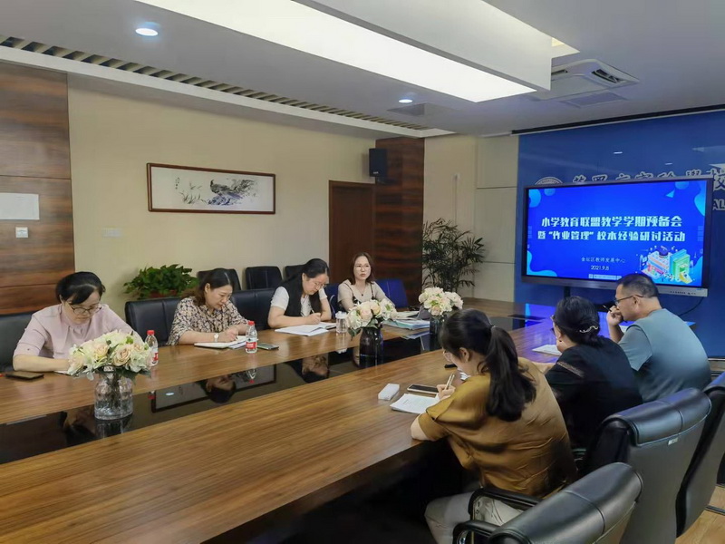 3滚动图.jpg 3滚动图.jpg