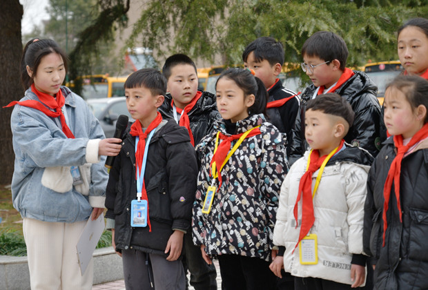河头小学：怀揣新梦想  一起向未来.jpg