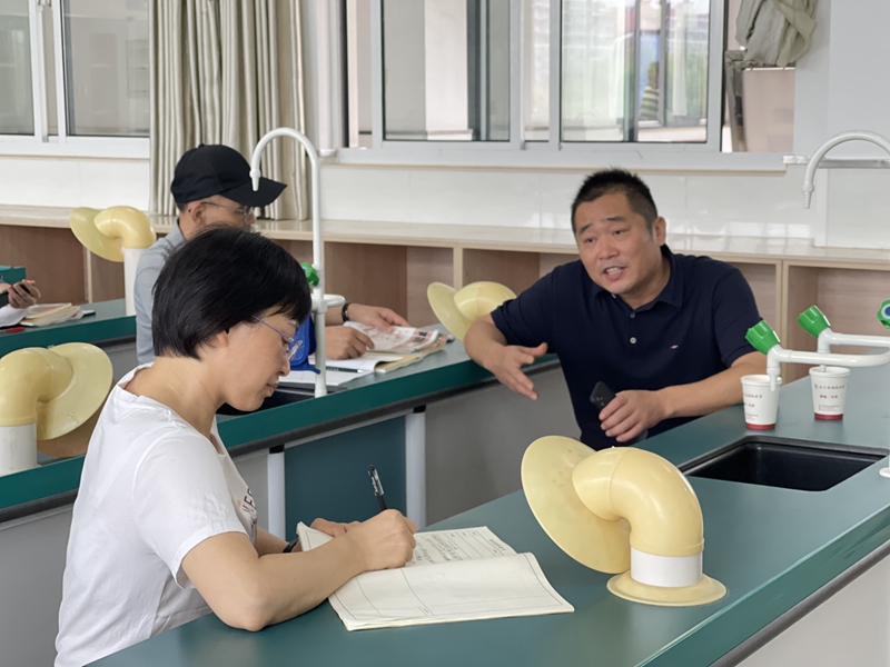图片八.jpg 图片八.jpg