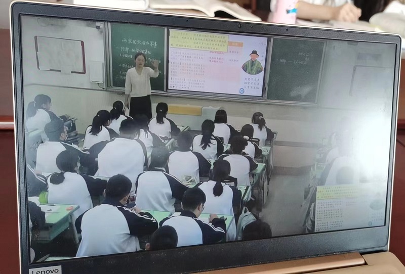 苏陕教室.jpg