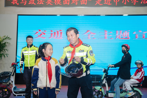交通安全主题宣讲5_副本.jpg